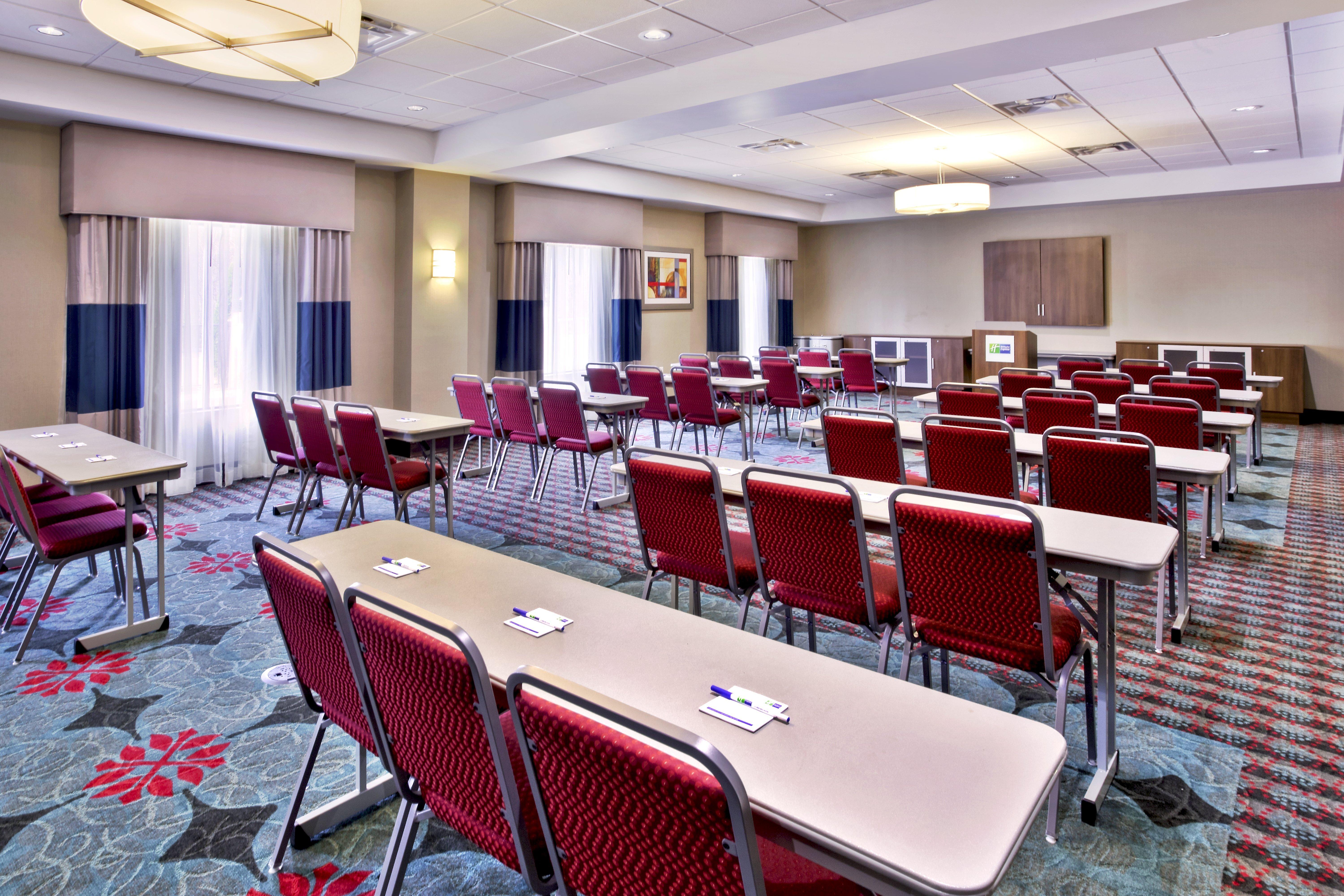 Holiday Inn Express & Suites Oak Ridge By Ihg Екстер'єр фото