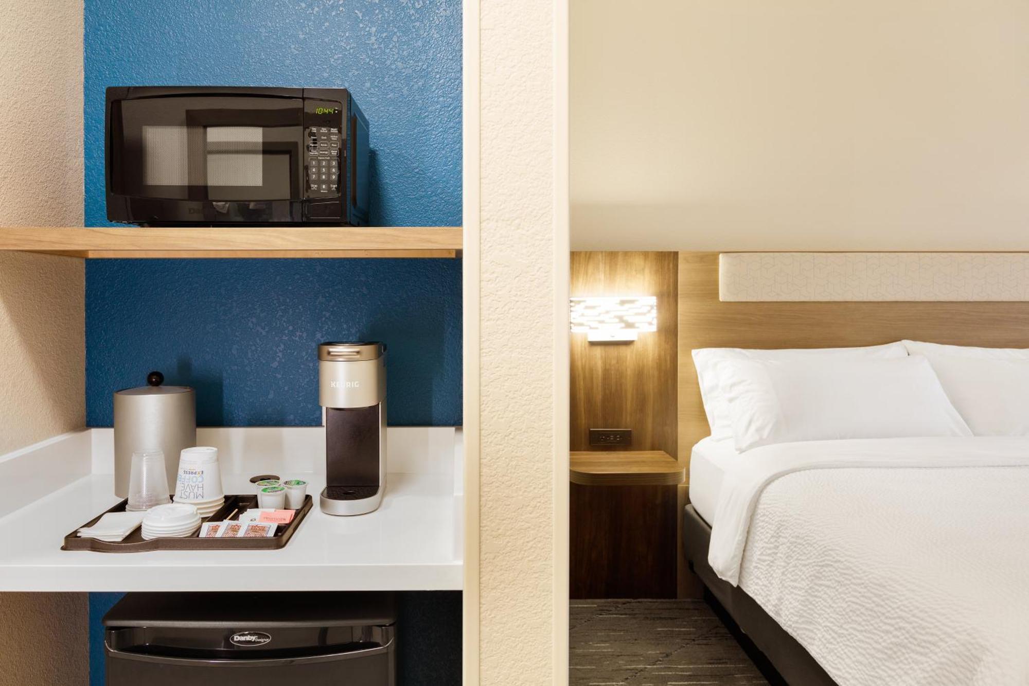Holiday Inn Express & Suites Oak Ridge By Ihg Екстер'єр фото