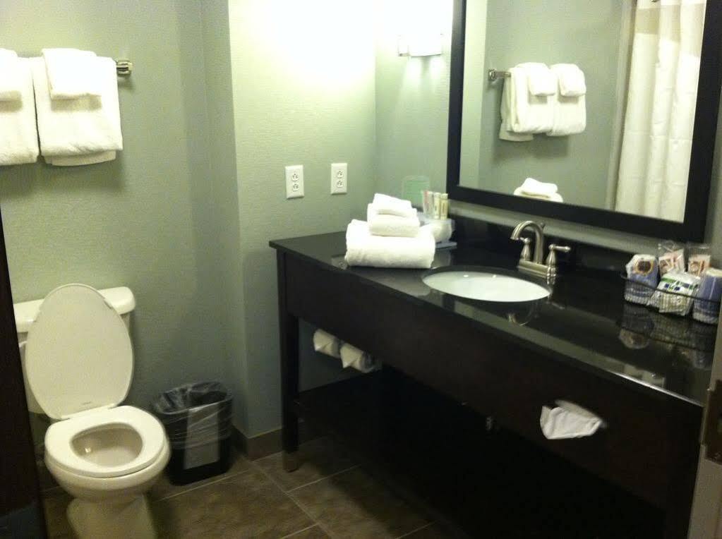Holiday Inn Express & Suites Oak Ridge By Ihg Екстер'єр фото